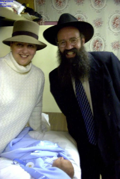 015 - Bubbie and Zaidy Holzman.JPG